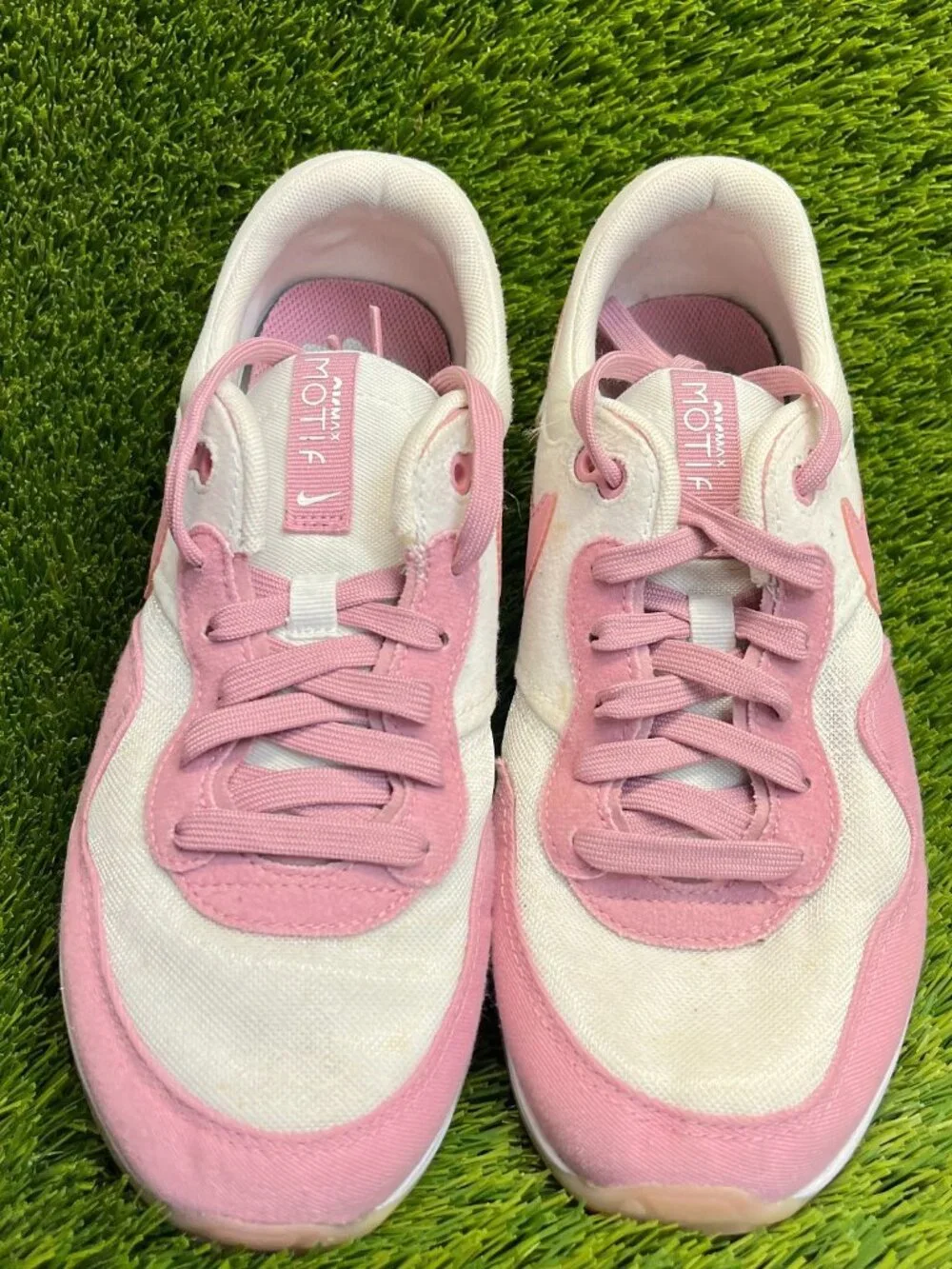 Nike Air Max Motif Girls Size 7Y Pink White Running Athletic Shoes Sneakers